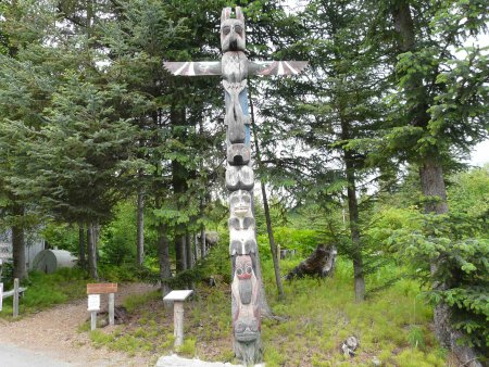 020-Totem.JPG.medium.jpeg